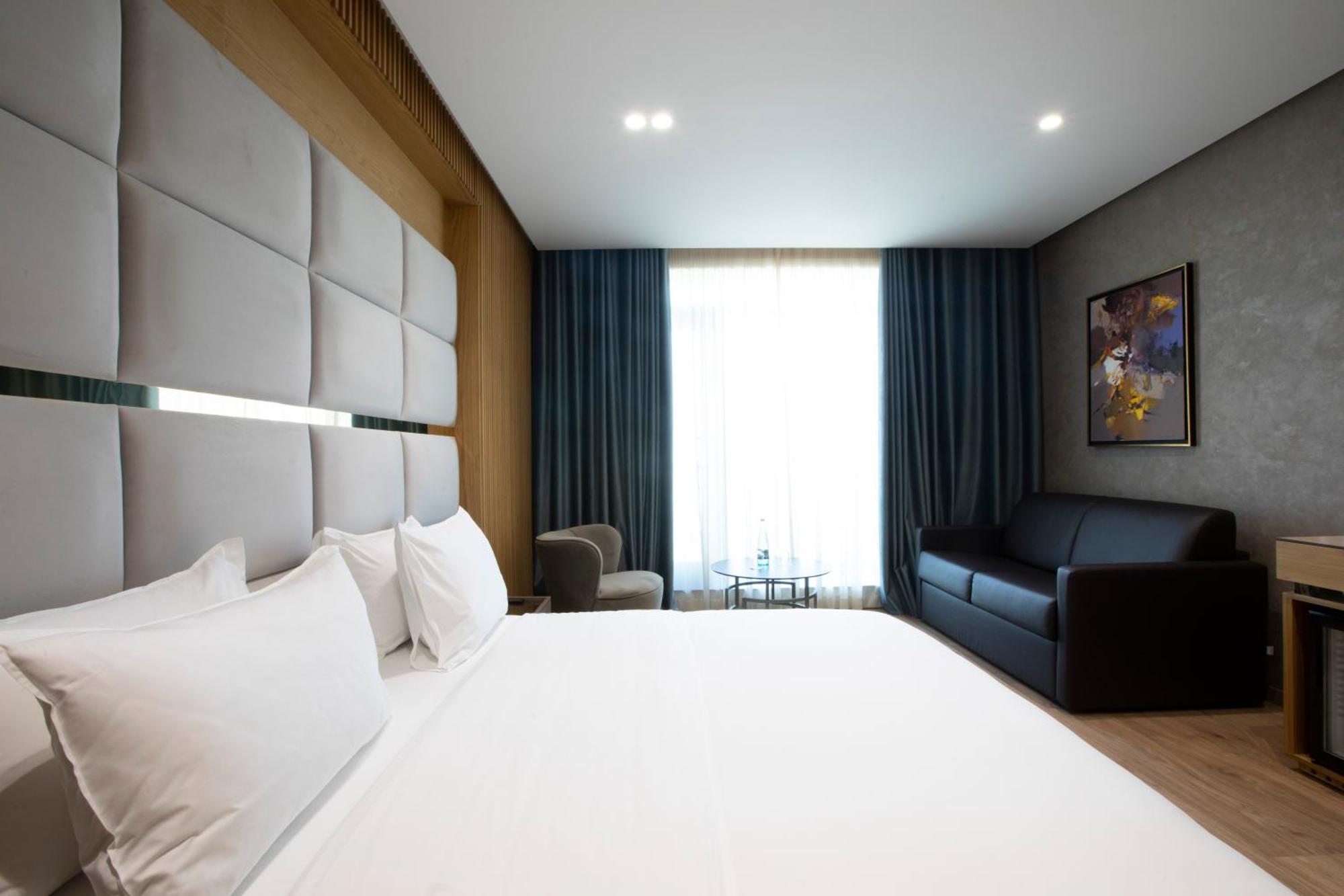 Hotel Marinaj &