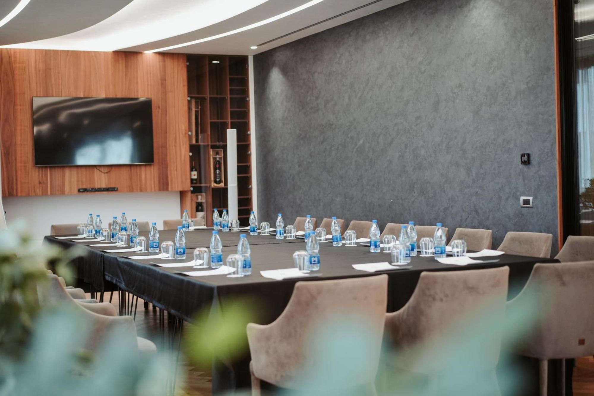 Hotel Marinaj &